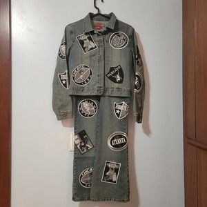 LE MORE Womens NFL Patches Denim Wash Blue Jeans Sz 11 Stretch Bootcut w/ Jacket